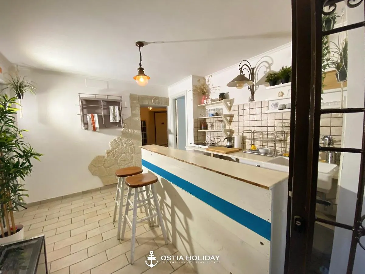 Ostia Holiday Colibri contacts
